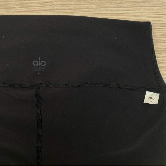 ALO Airbrush High-Waist Bootcut Legging Size Medium - Picture 9 of 9